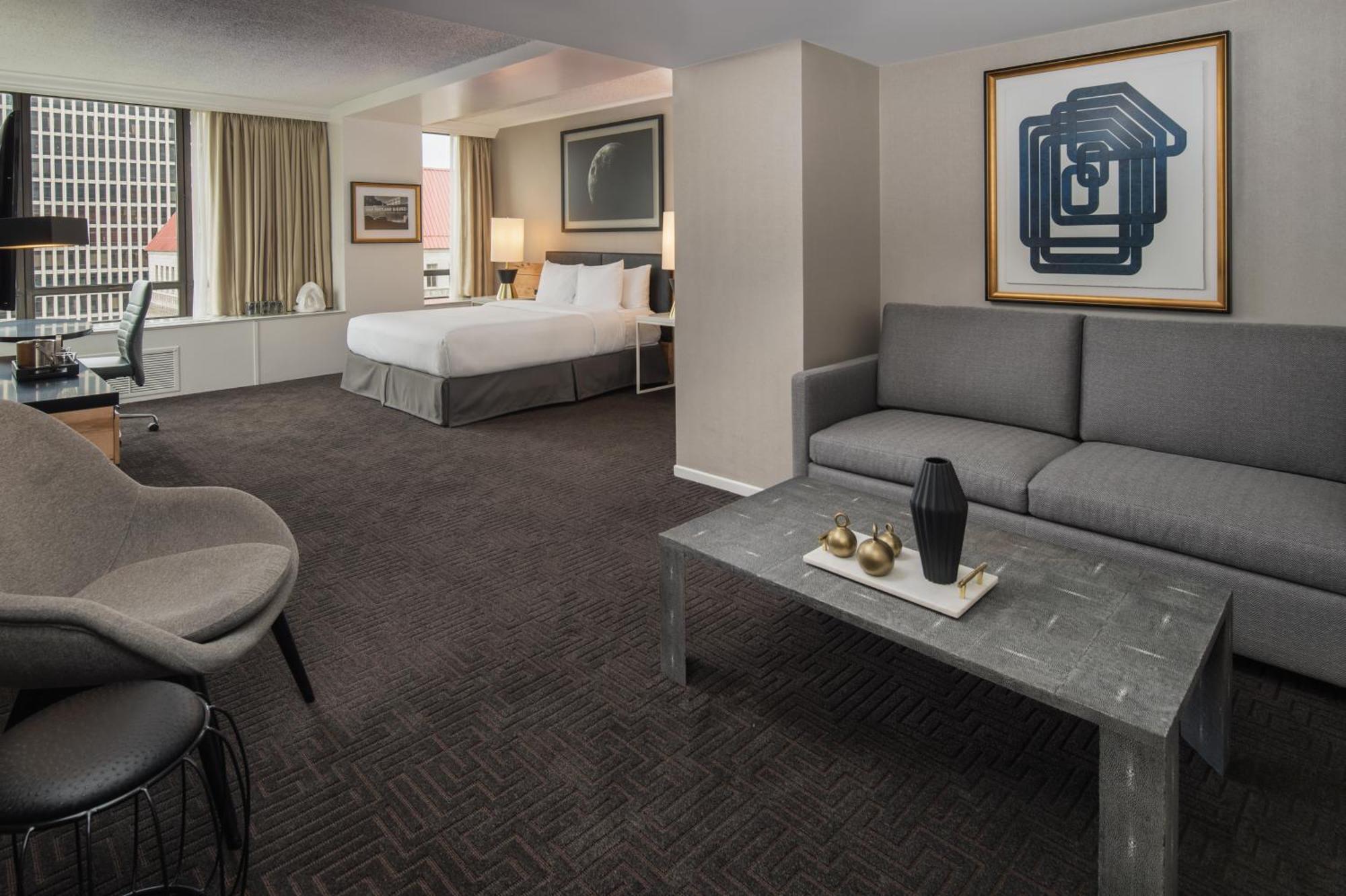 Hilton Downtown 4*