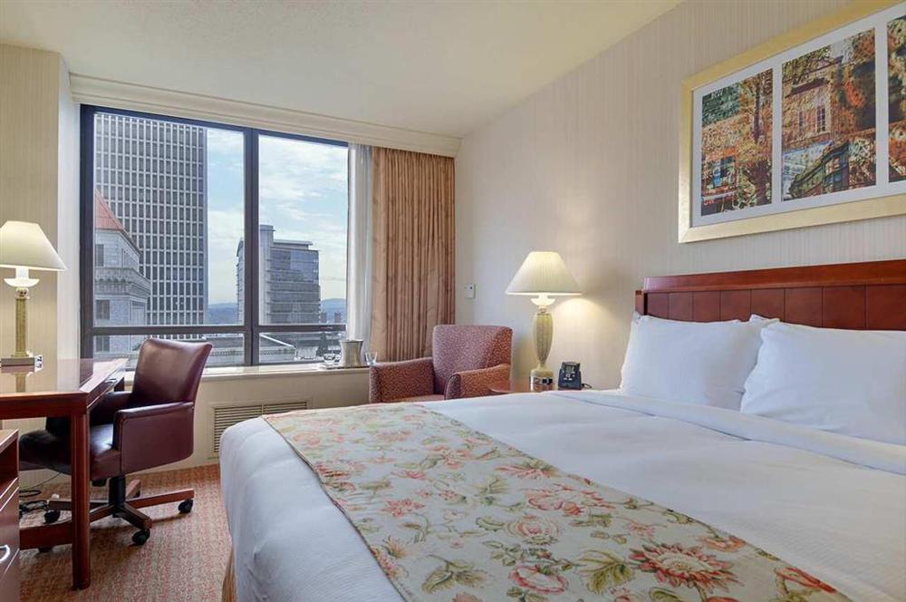 Hotel Hilton Downtown 4*