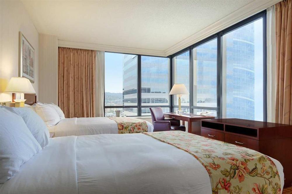 Hilton Downtown 4* Portland